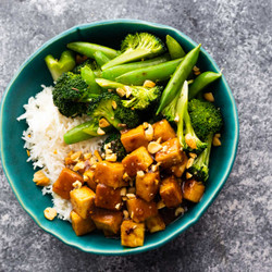 Peanut Ginger Tofu Stir Fry