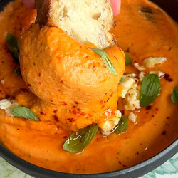 The Best Roasted Red Pepper Dip