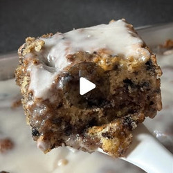 Oreo Honey Bun Cake