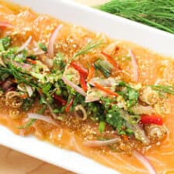 Spicy Salmon Salad (Laab Salmon) ลาบปลาแซลมอน
