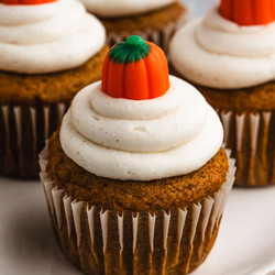 Pumpkin Cupcakes With Cinnamon Cream Cheese Frosting
