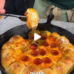 Stuffed Crust Pepperoni Pizza Dip