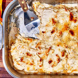 Easy One Pan Ramen Chicken Alfredo
