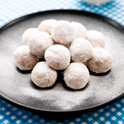 Keto Snowball Cookies - No-bake