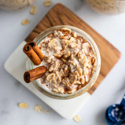 Cinnamon Roll Overnight Oats