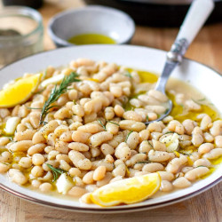 Instant Pot White Beans With Rosemary &amp; Garlic