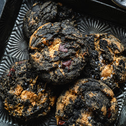 Black Tahini Brown Butter Chocolate Chunk Cookies (gluten-free!)