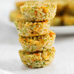 Cheesy Broccoli Quinoa Bites