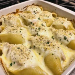 Garlic Butter Chicken Alfredo Stuffed Shells