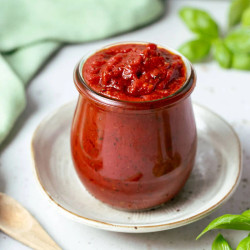 Homemade Pizza Sauce Recipe